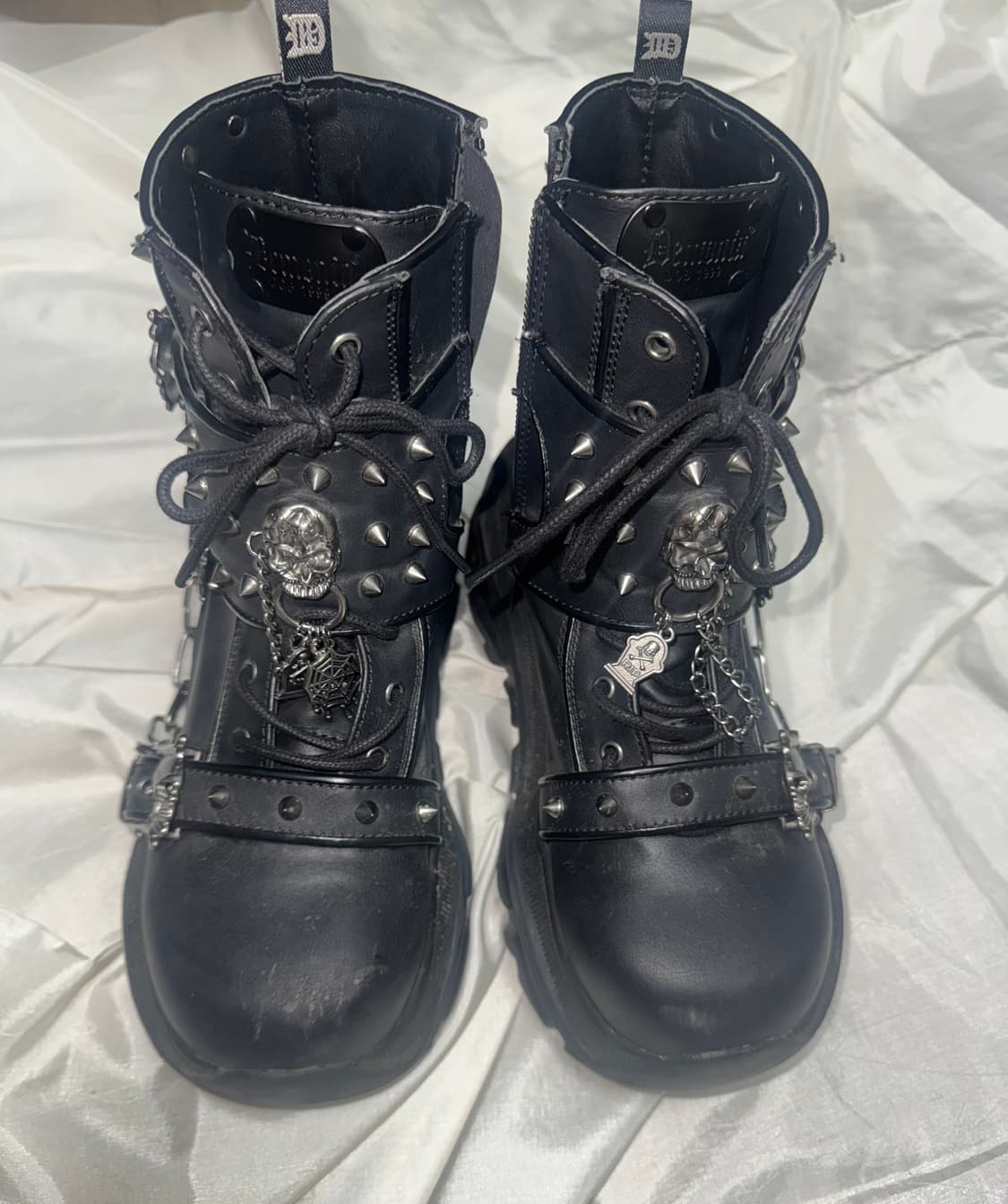 데모니아 에코-60 플레어 어글리 플랫폼 체인 앵클부츠 상품이미지1