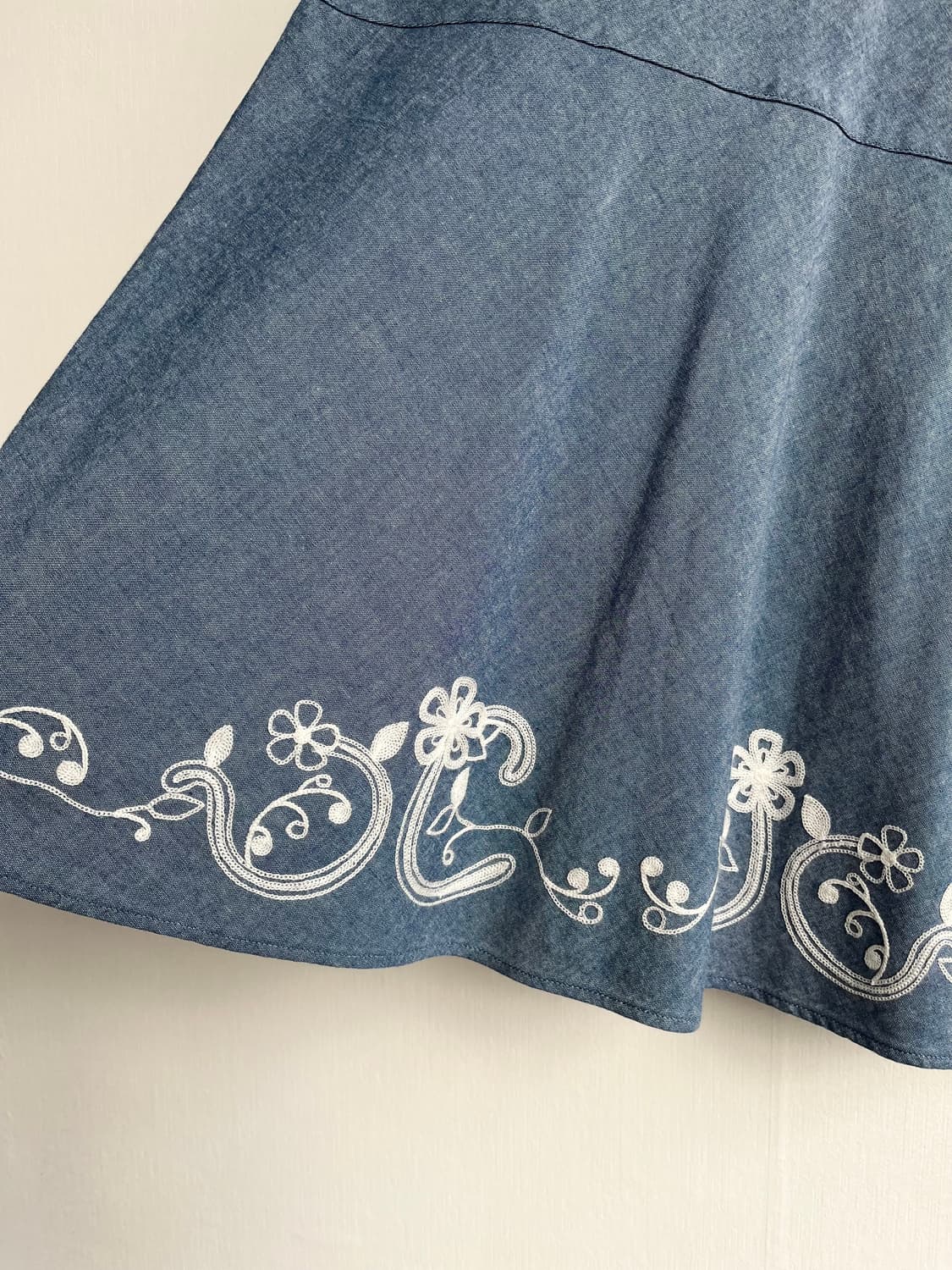 Laura Ashley 데님 자수 스커트 상품이미지3