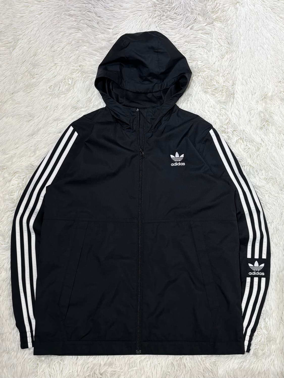 아디다스 블랙 삼선 바람막이 상품이미지3