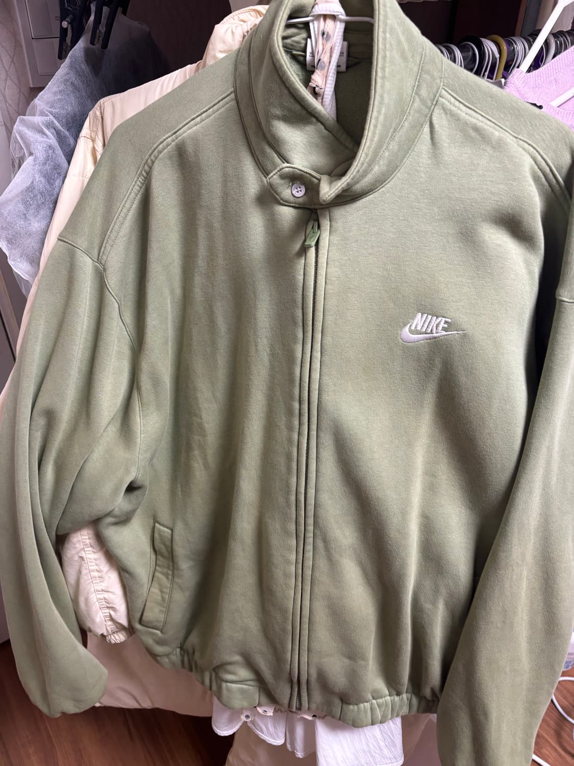 나이키 연한 말차 아우터 상품이미지1