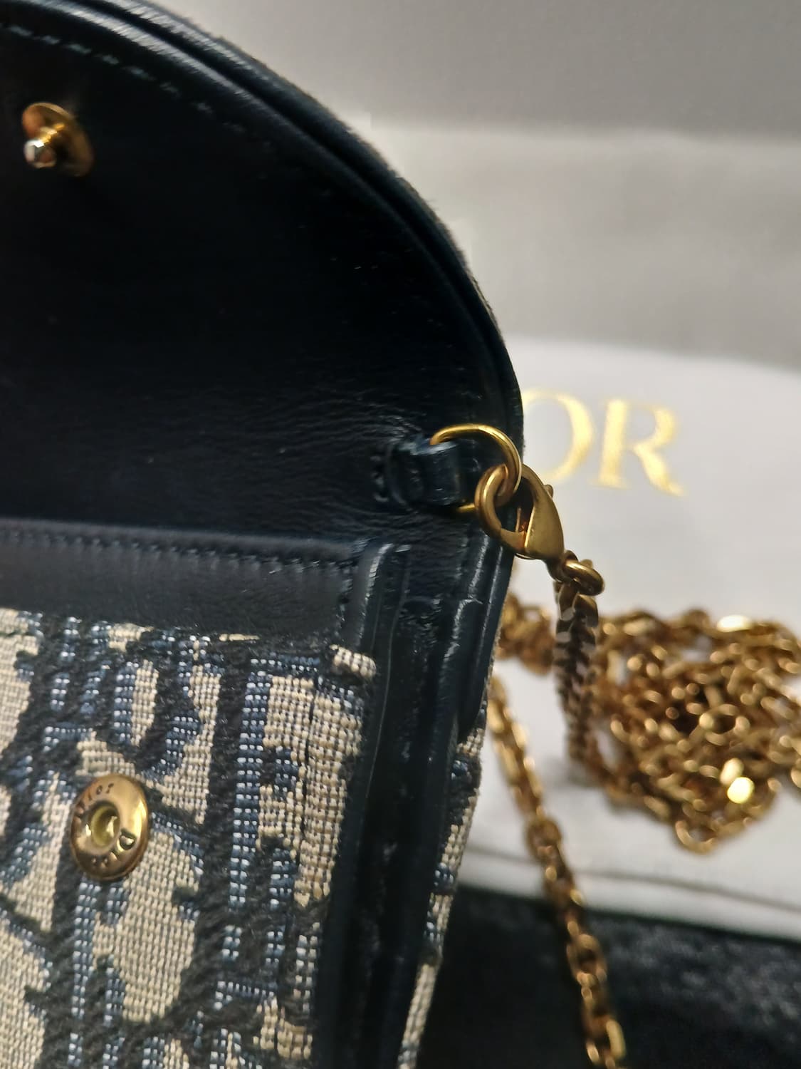 디올 오블리크 새들 체인 파우치 S5614CTZQ 상품이미지8