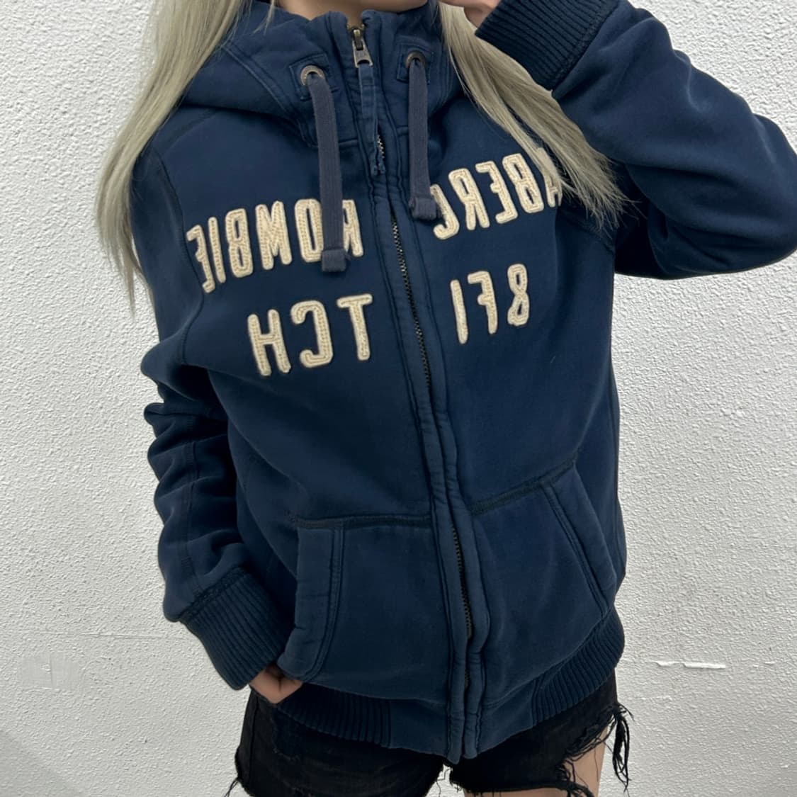 아베크롬비 센터로고 네이비 울프죠 후드집업 M 상품이미지2