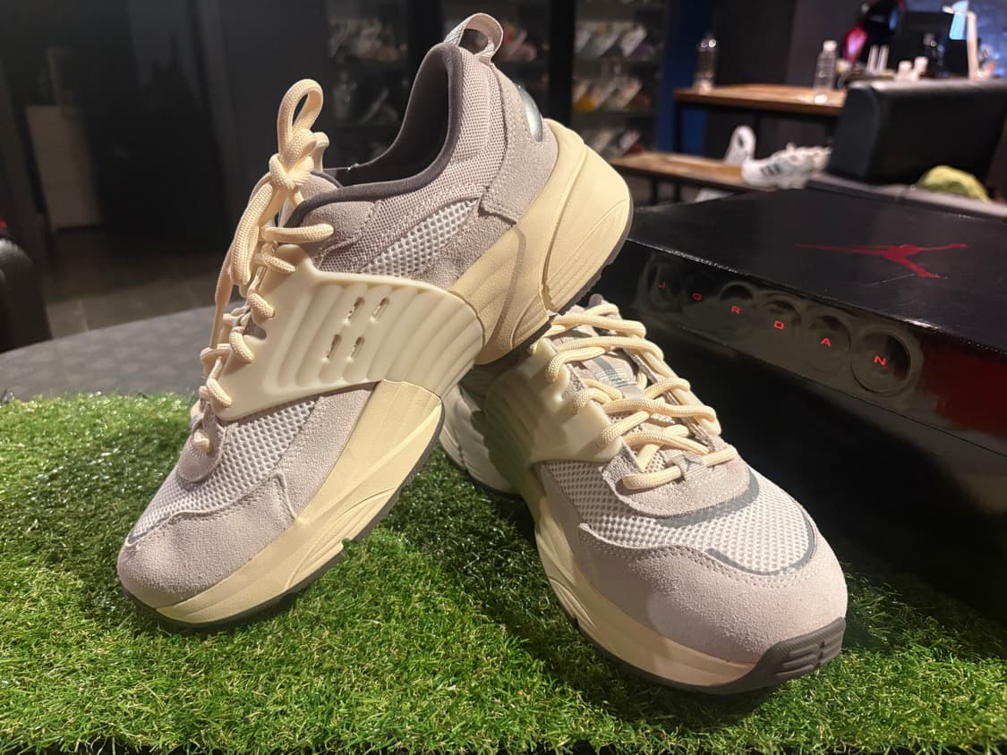 [새상품/280] 나이키 조던 트루너 O/S 상품이미지2