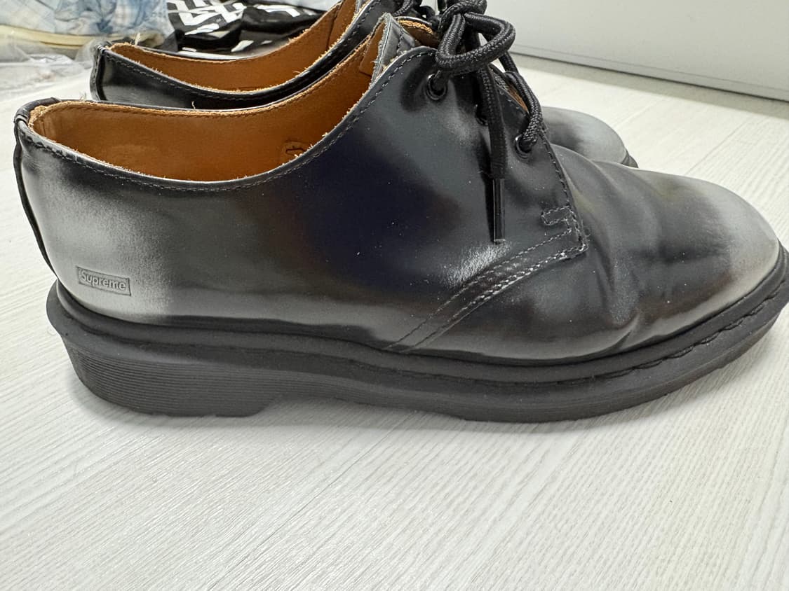 슈프림 닥터마틴 1461 그레이 실버 상품이미지4