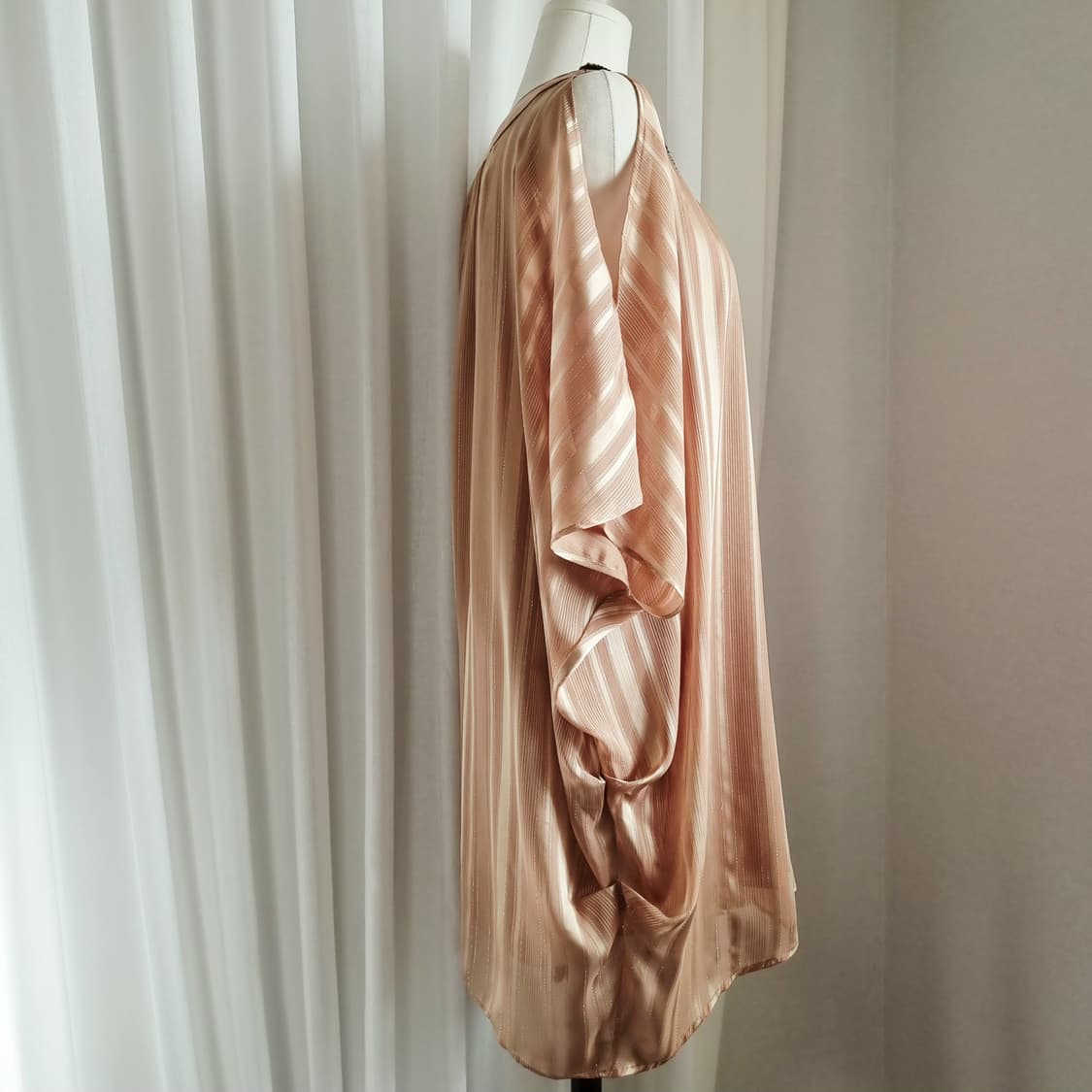 Petit Poudre 금사 드레이핑 셔링 원피스 드레스 (프리) 새상품 상품이미지2