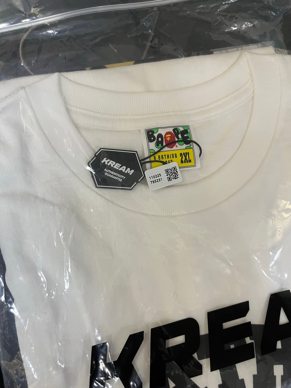 베이프 티셔츠 새상품 2xl 상품이미지1