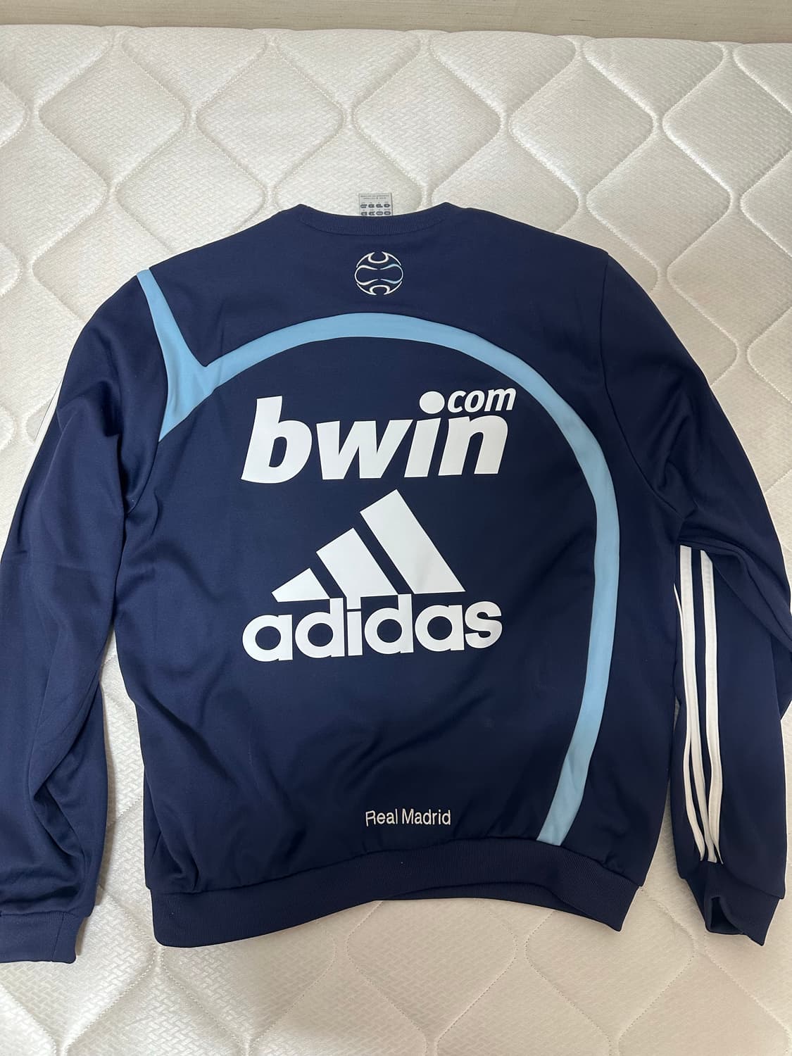 레알 마드리드 트레이닝탑 상품이미지5