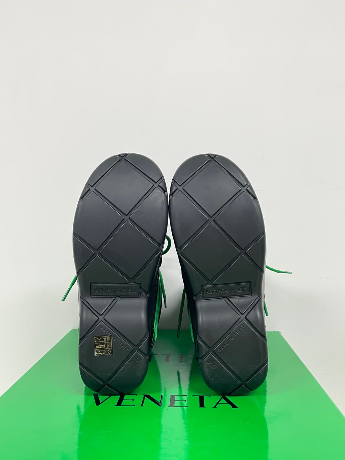 새상품 보테가 베네타 패딩 퍼들 봄버 부츠 패딩부츠 퍼들부츠 상품이미지8