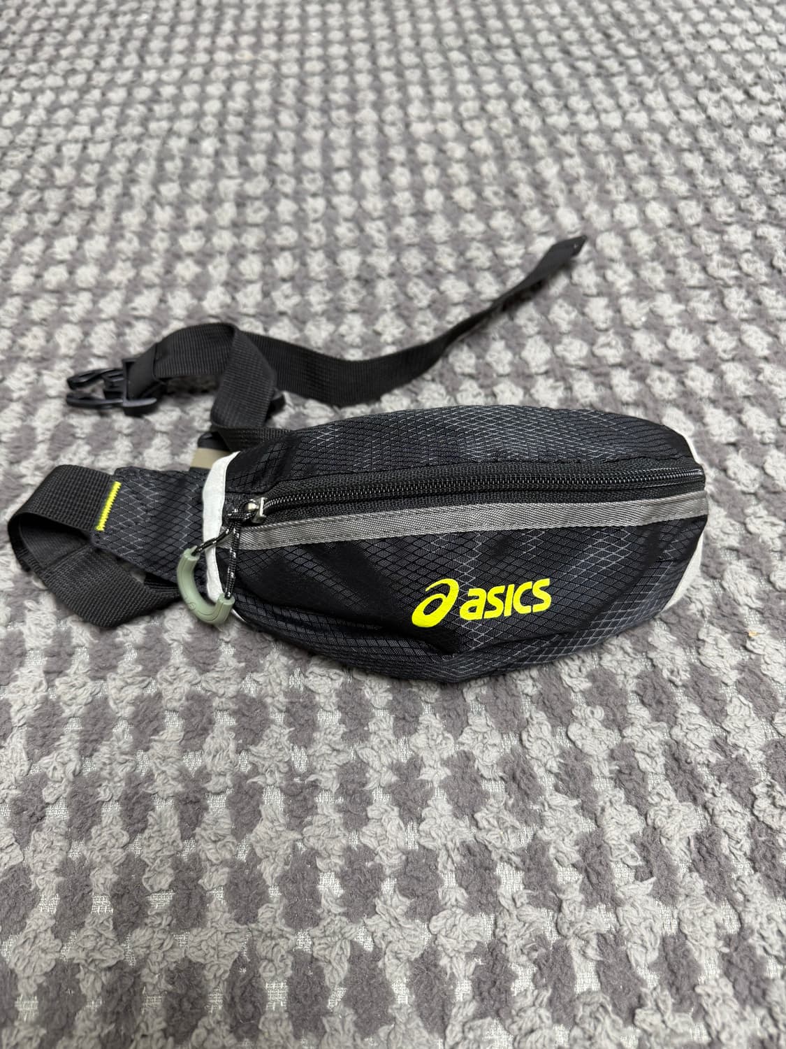 아식스 블랙 러닝 웨이스트백  상품이미지1