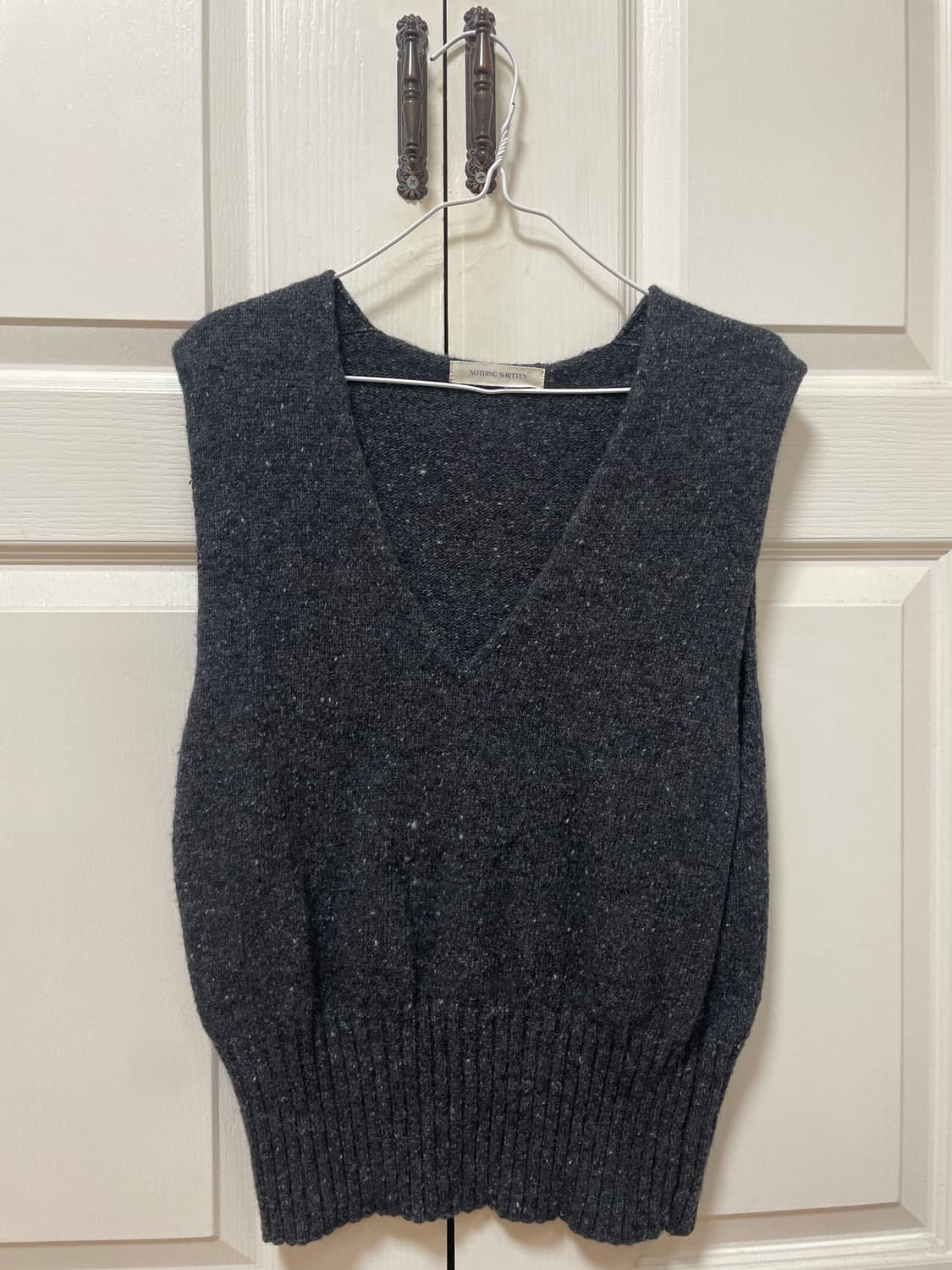 낫띵리튼 조끼 상품이미지1