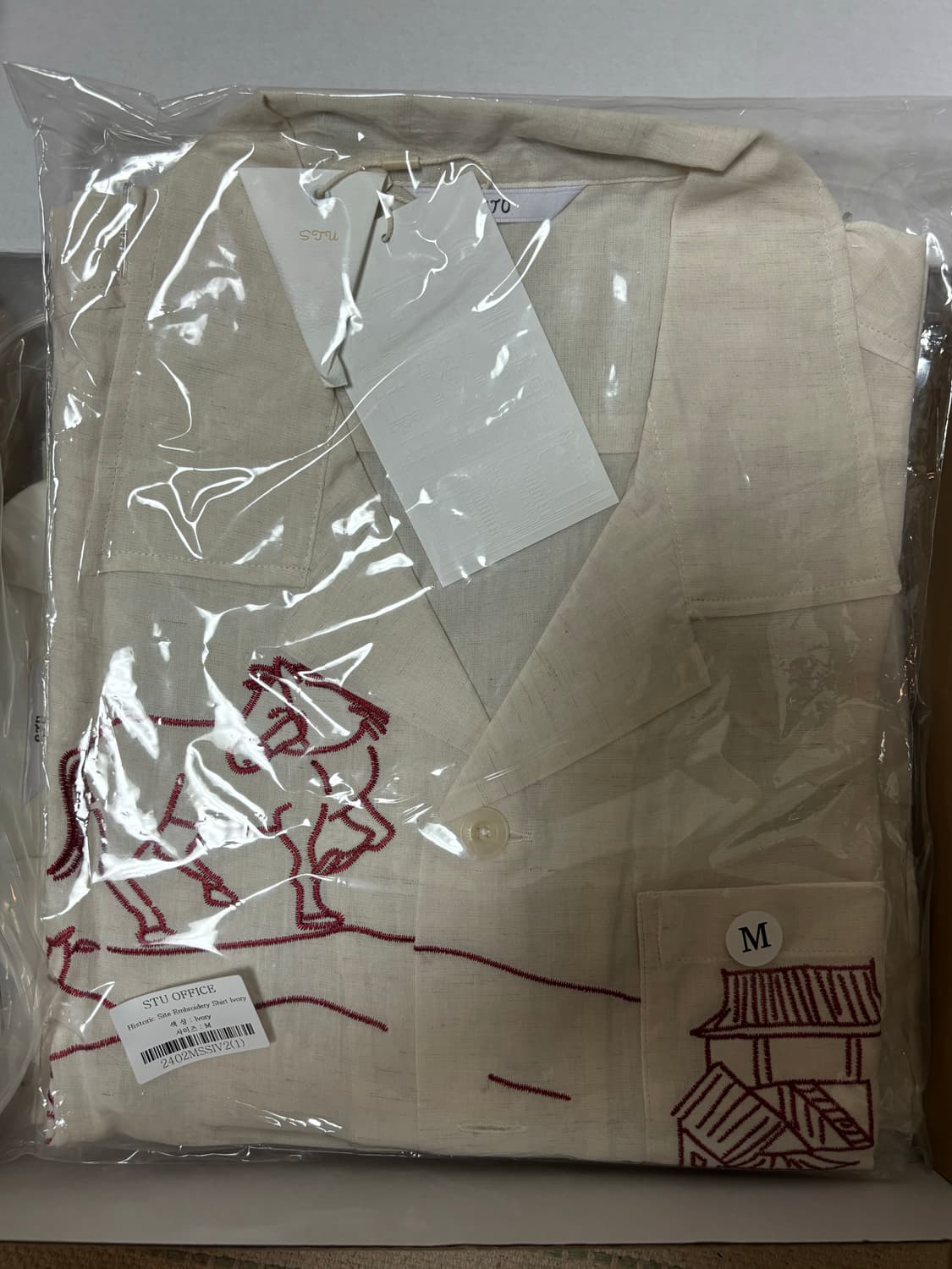 STU HISTORIC SITE EMBROIDERY SHIRT (IVOR 상품이미지4