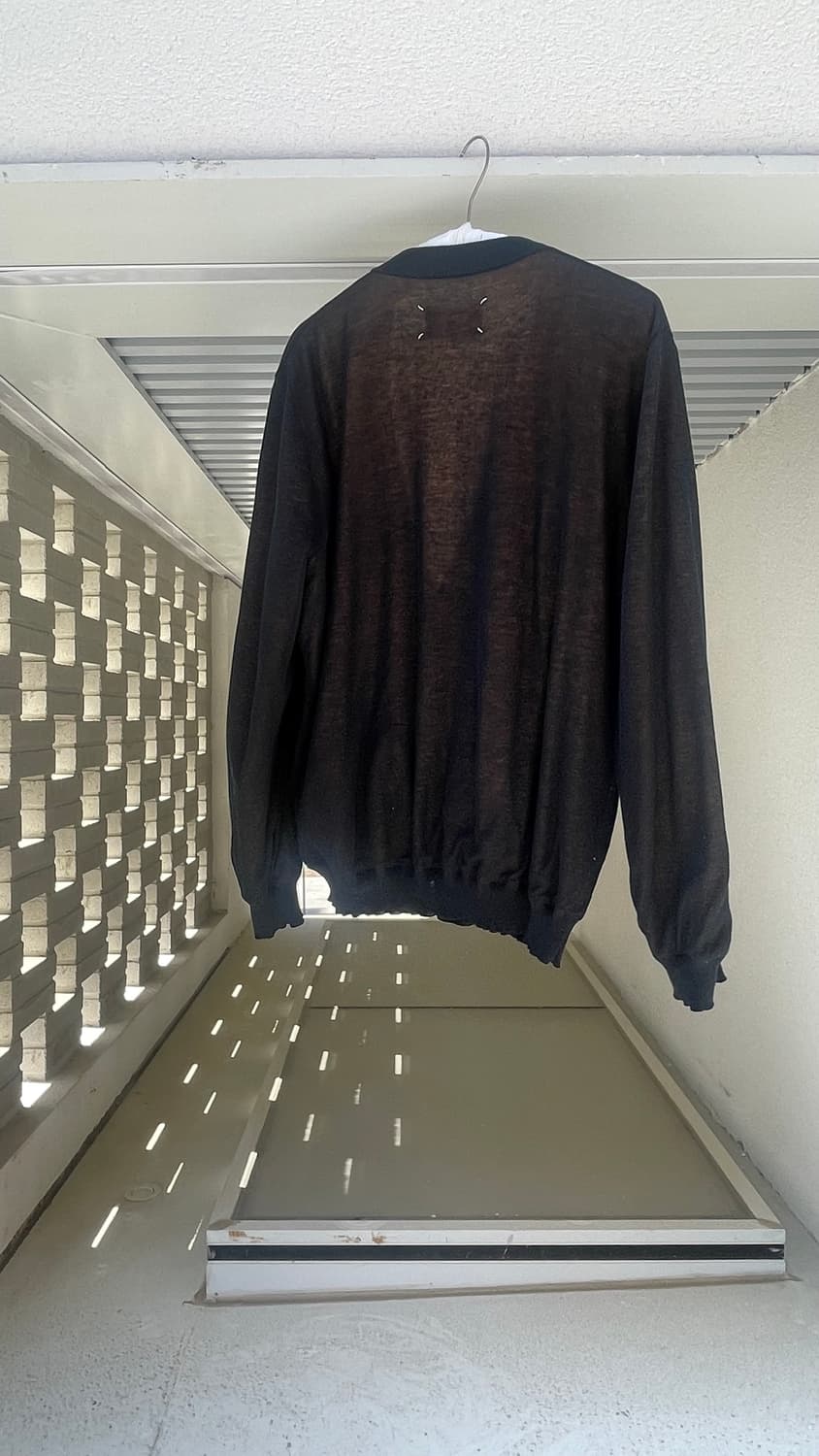 Maison Margiela See-through Cotton V-nec 상품이미지4