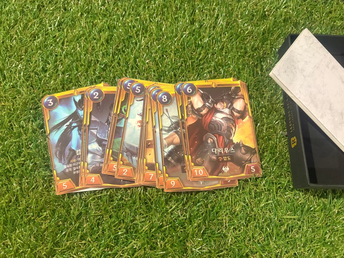 [중고] 레전드 오브 룬테라 카드게임 상품이미지3