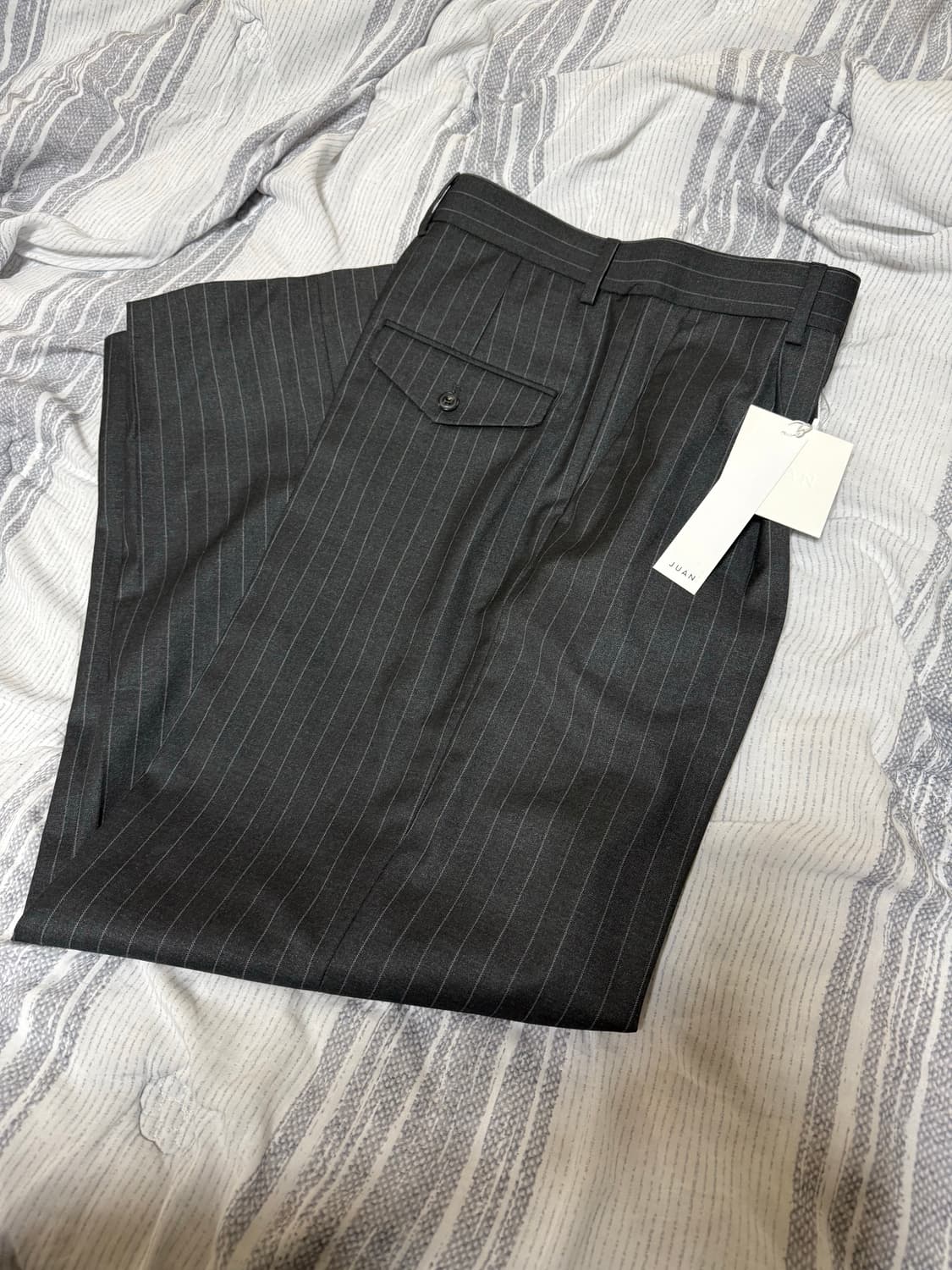 (S, 새상품) 주앙옴므 핀 스트라이프 와이드 트라우저 차콜 상품이미지3