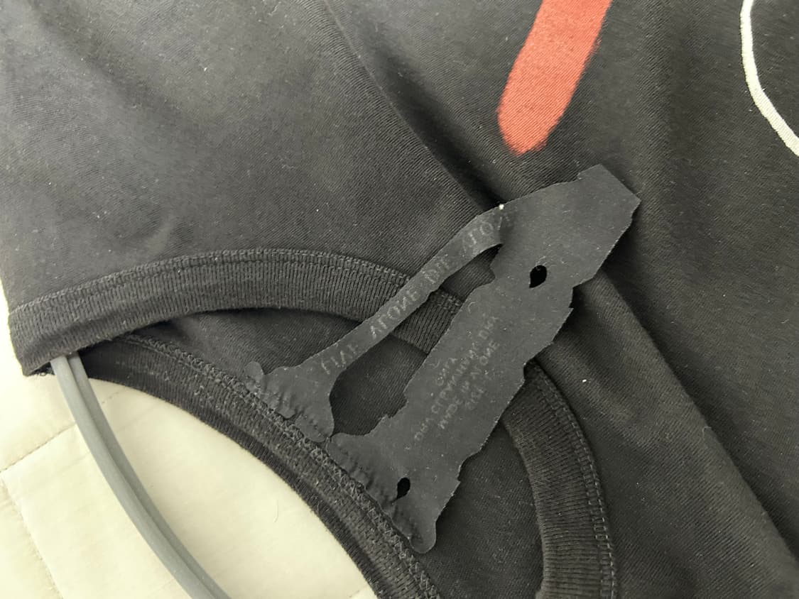 브이론 LOVE 빅프린팅 반팔티셔츠 상품이미지3