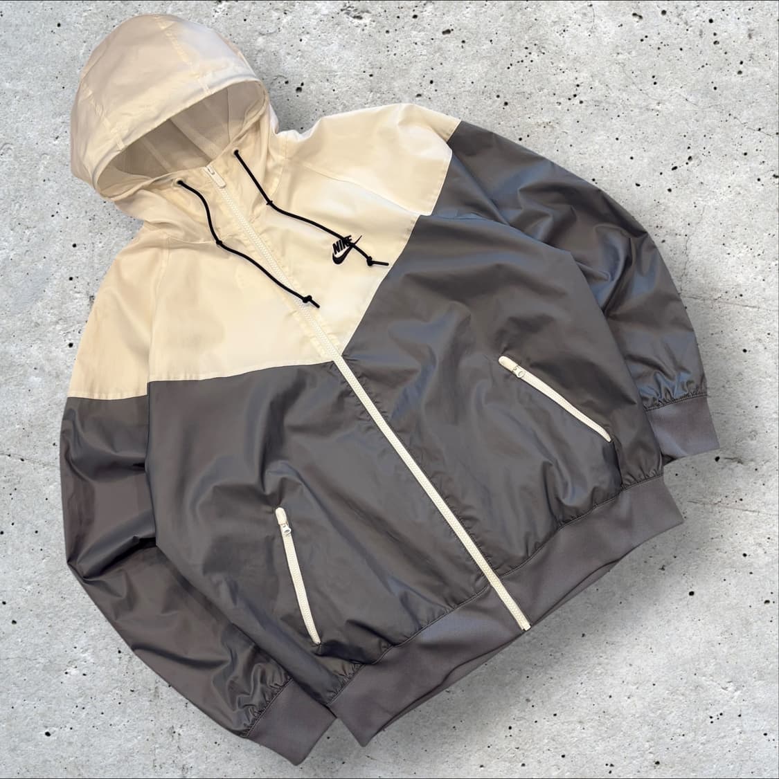 [L] 나이키 윈드러너 바람막이 화이트 회색 후드 자켓 C112 상품이미지1