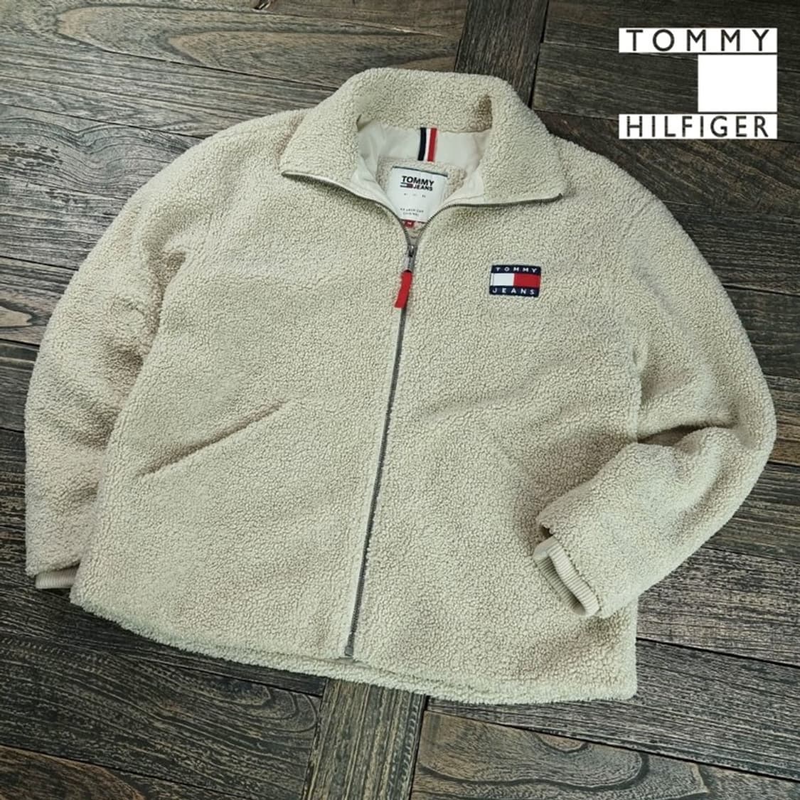 [타미힐피거] 로고 패치 뽀글이 쉐르파 후리스 자켓 아이보리 M19523 상품이미지1