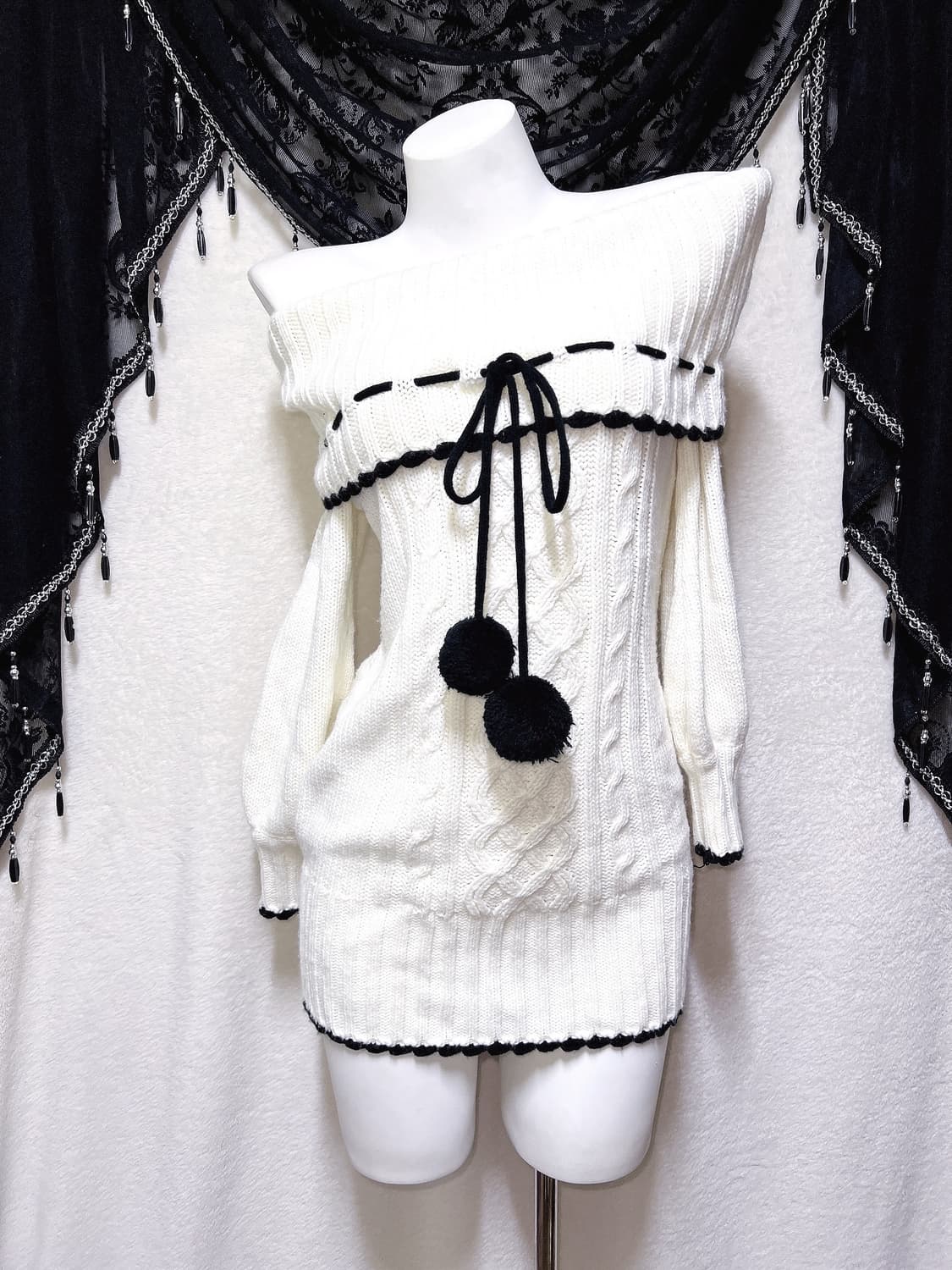 핑크믹스 로맨틱갸루 로걀 히메 화이트 니트 폼폼 오프숄더원피스 달천 핀터 상품이미지6