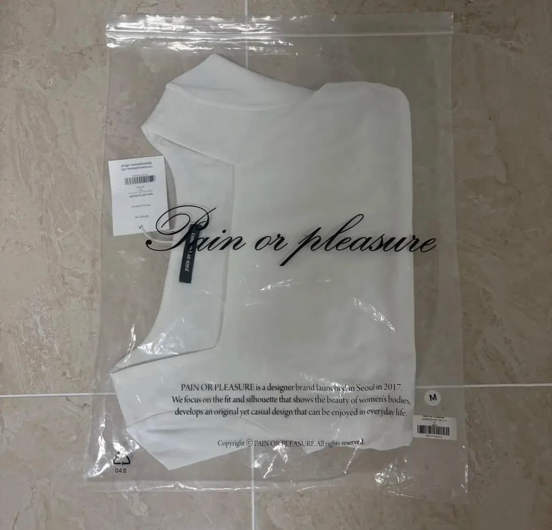 새상품 페인오어플레져 스퀘어 탑 페오플 상품이미지3