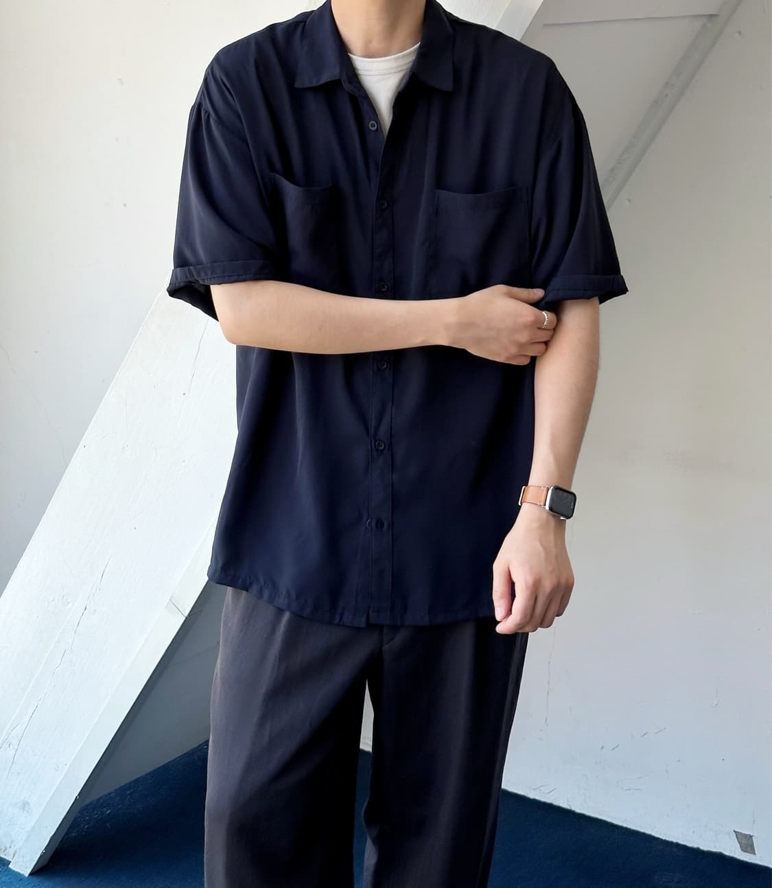 Sheer poly silky touch loose H/S shirt 상품이미지8
