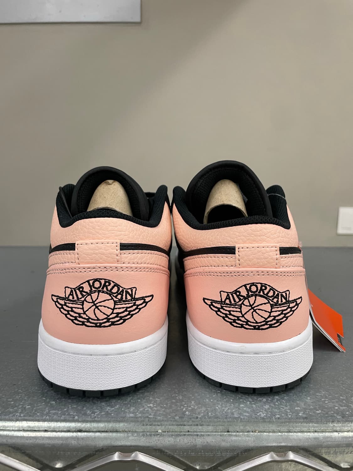 나이키 조던 1 로우 300 상품이미지3