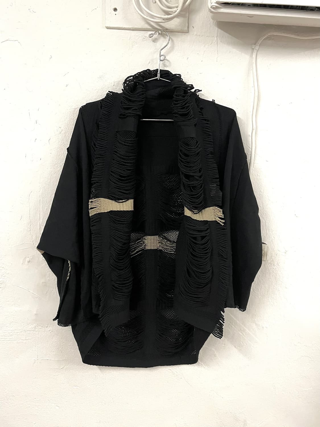 이세이미야케 2005 아카이브 프린지 머플러 가디건 상품이미지1