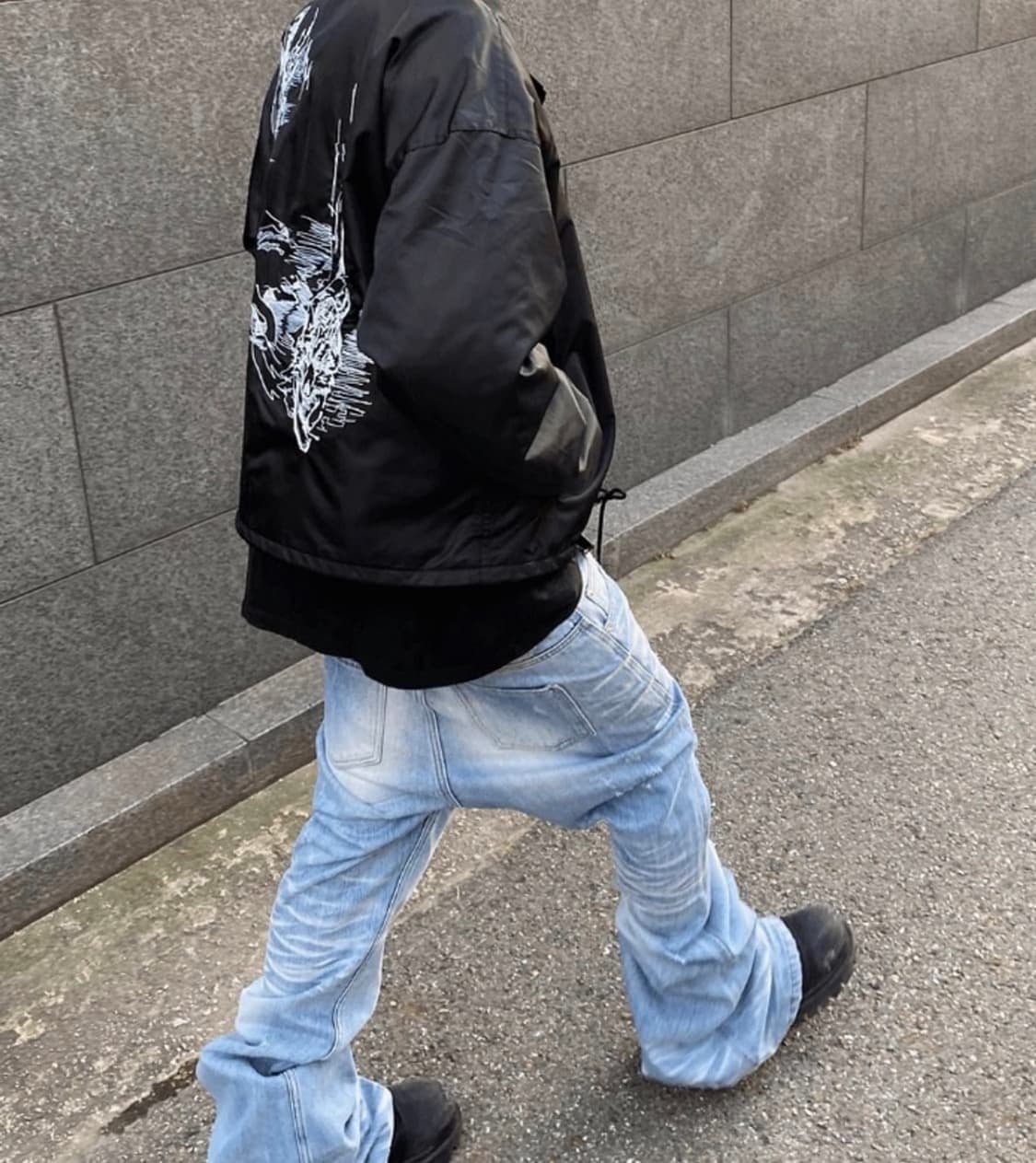 언더마이카 오버 플레어진 연청 상품이미지2