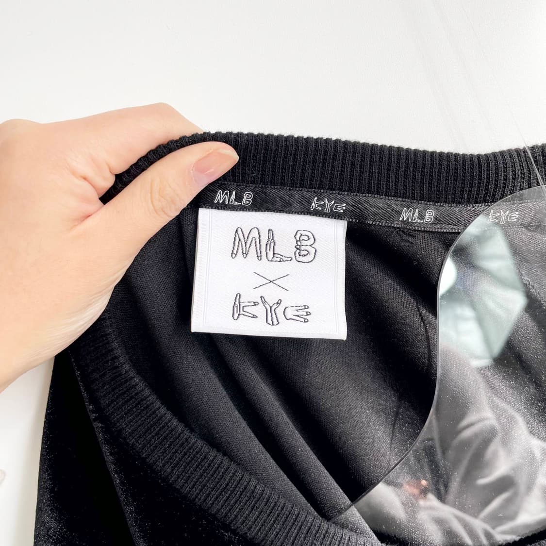 A2 MLB x KYE 벨루어 벨벳 맨투맨 100사이즈 상품이미지6