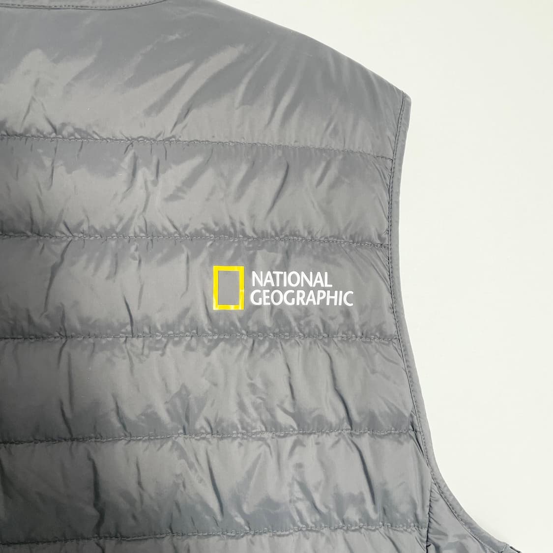 D2 내셔널지오그래픽 구스다운 경량 패딩 조끼 105사이즈 상품이미지4