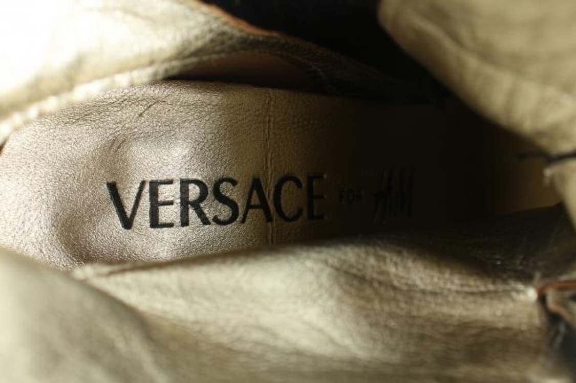Versace 애나멜 스웨이드 투톤 힐 상품이미지4