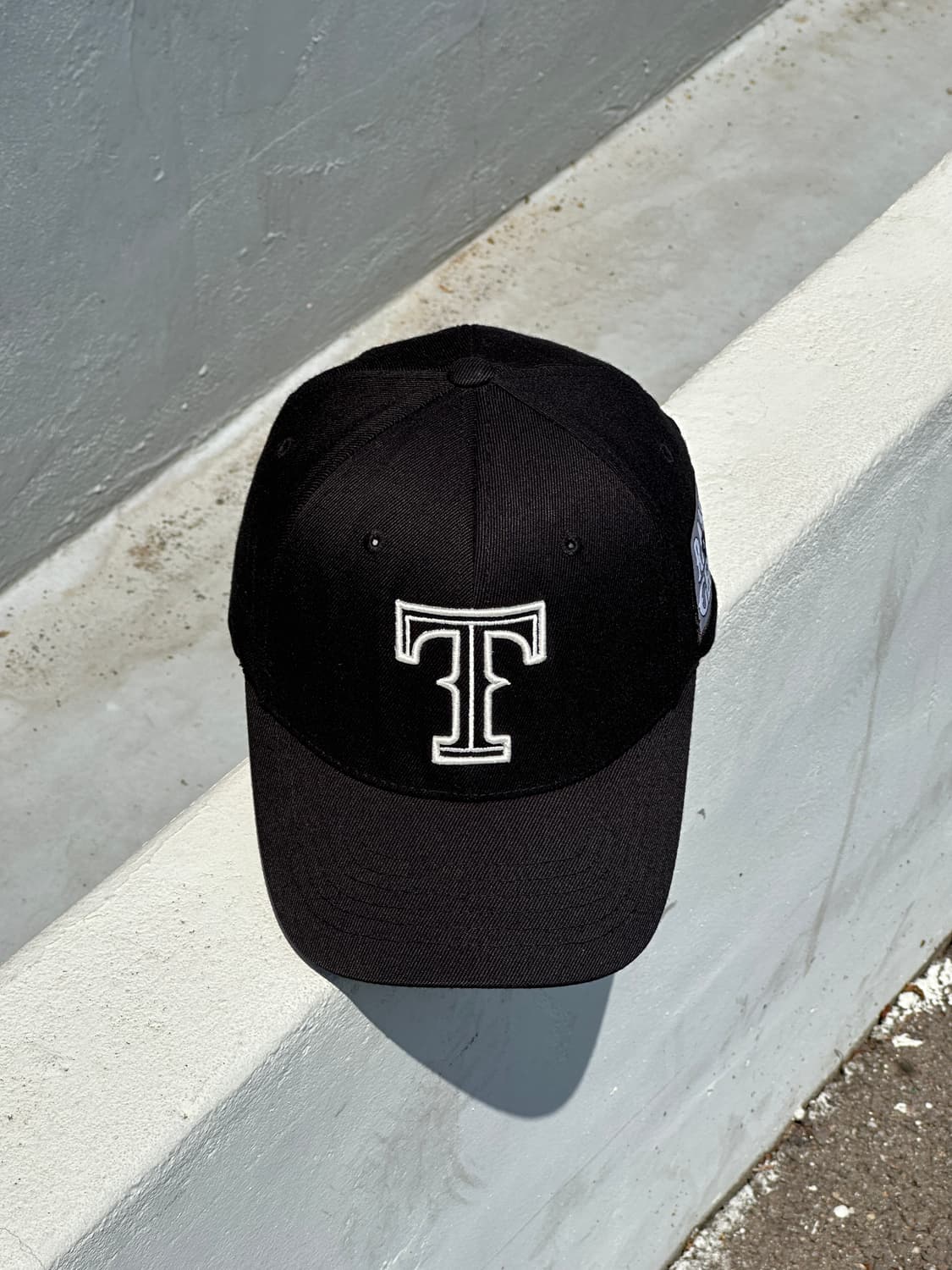 [S-M] MLB 엠엘비 T로고 블랙 볼캡 모자 상품이미지1