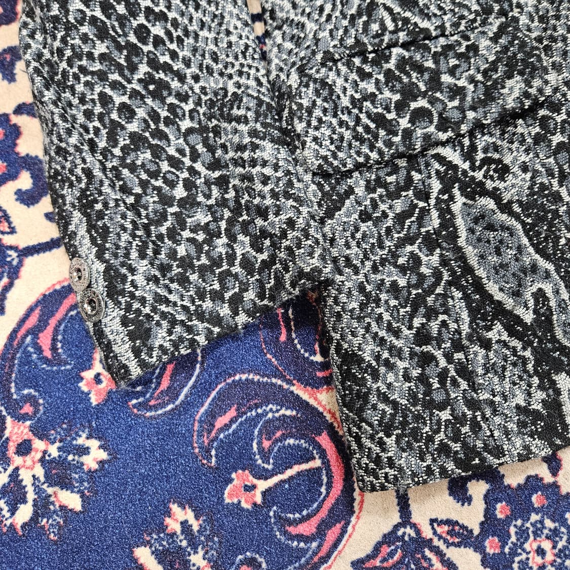 에스퀴스(Esquisse) 파이톤 파워숄더 브이넥 블레이져 자켓 상품이미지4