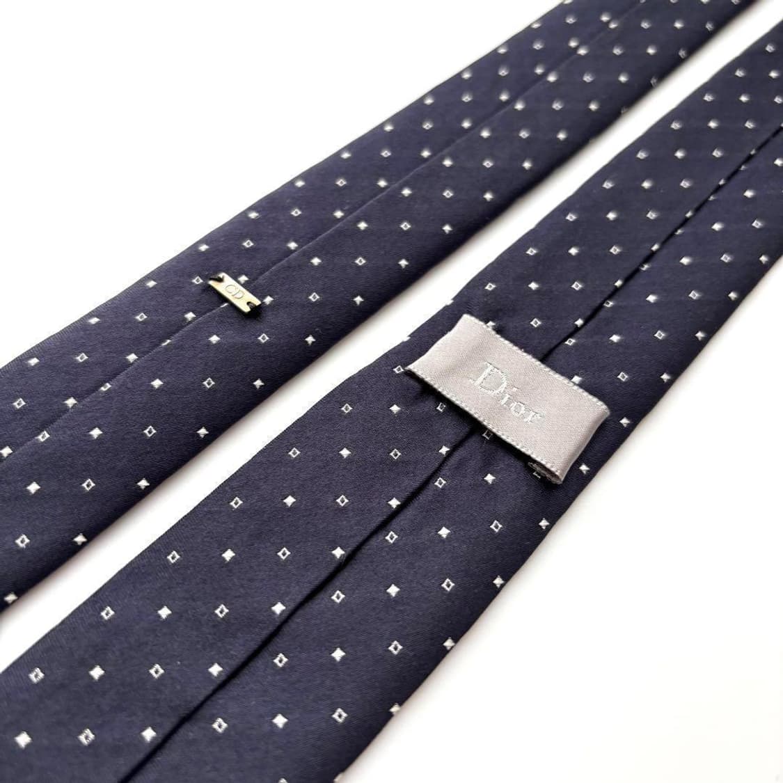 디올옴므 실크 슬림 넥타이 네이비 상품이미지4