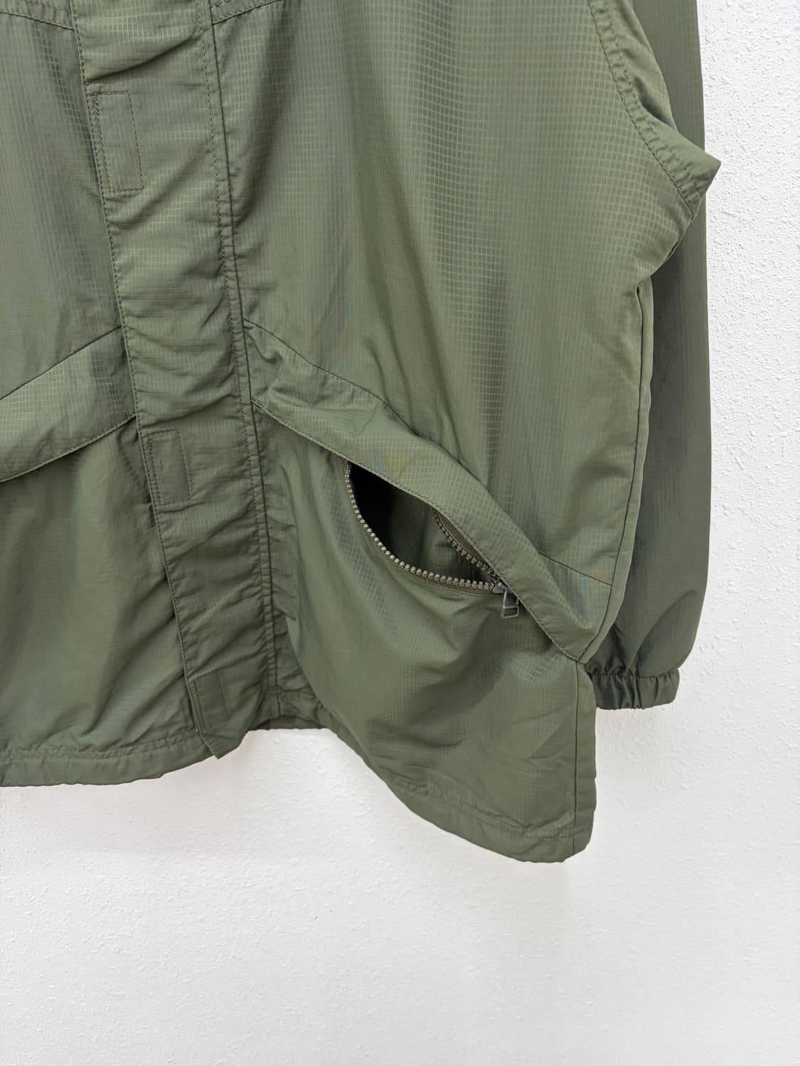 아디다스 카키 나일론 후드 윈드브레이커 자켓 상품이미지4