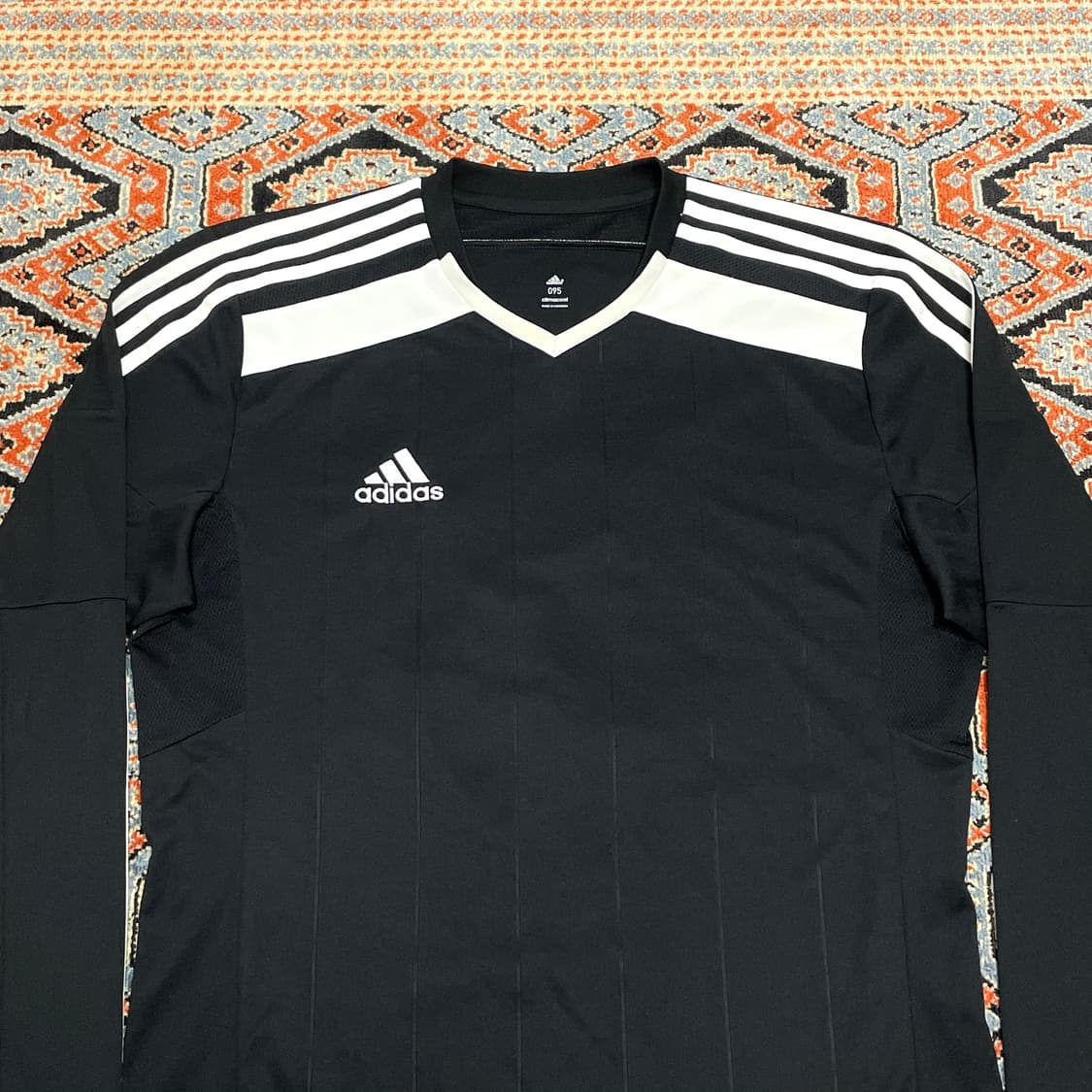 아디다스 삼각로고 블랙 져지 티셔츠 남성95 상품이미지2