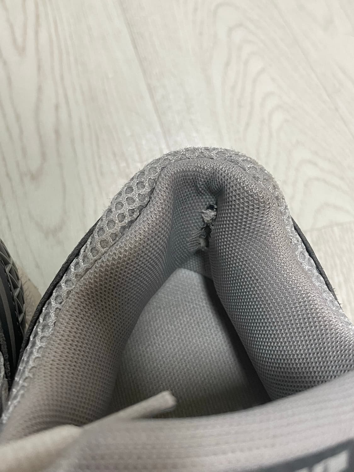 나이키 줌 보메로5 퓨어 플래티넘 실버 260 상품이미지5