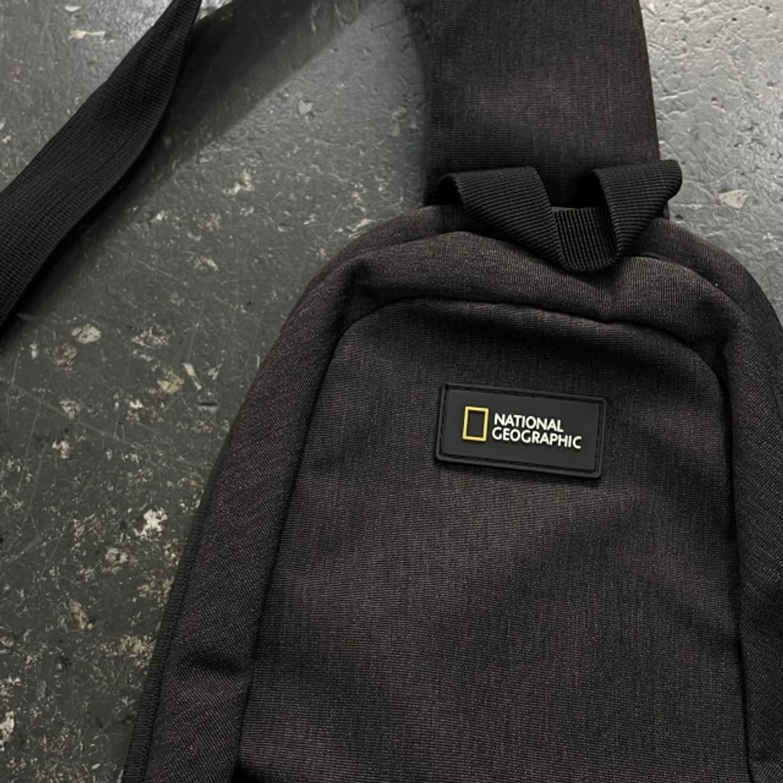 내셔널지오그래픽 슬링백 상품이미지2