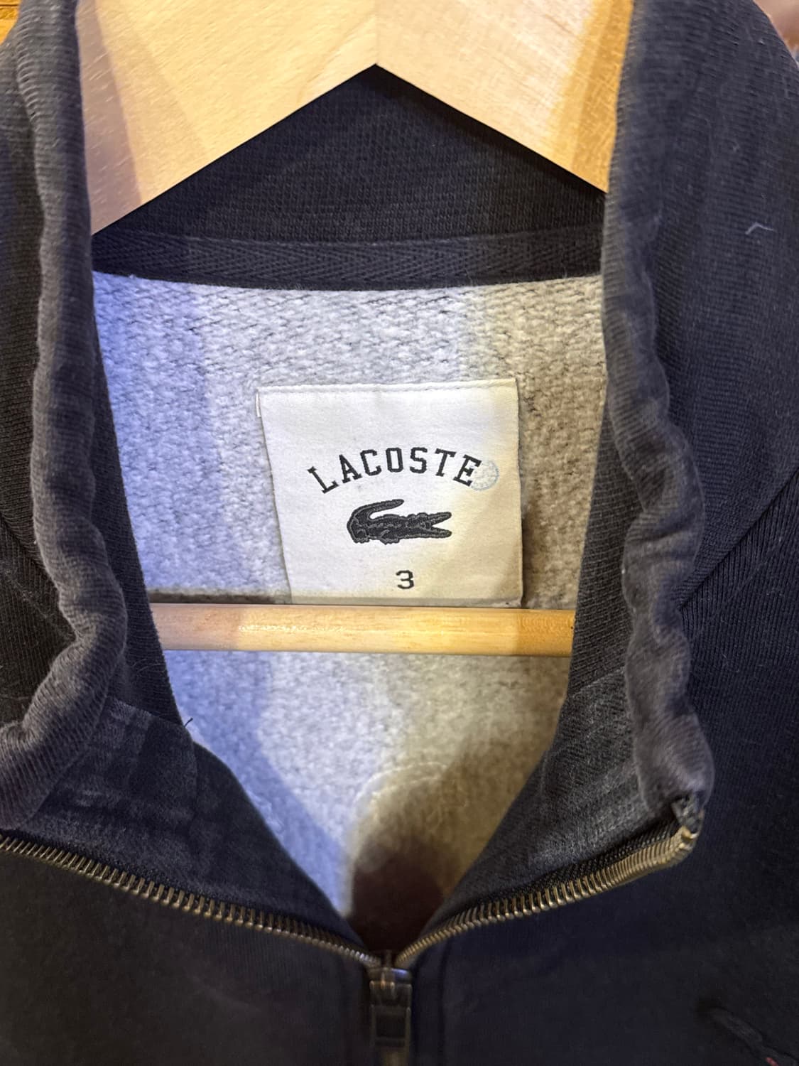 라코스테 백프린팅 블랙 집업 상품이미지2