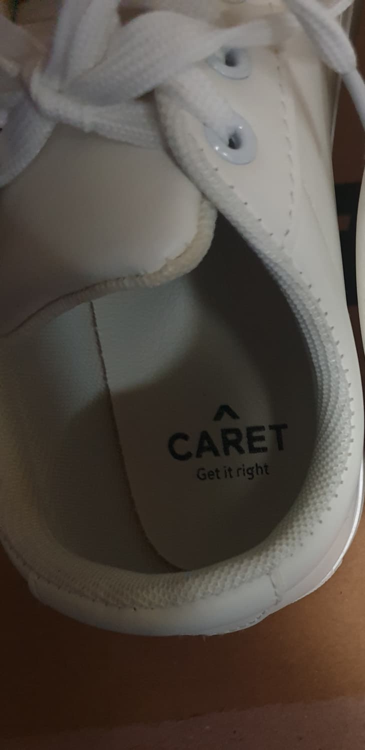 CARET 화이트 스니커즈 (240). 상품이미지4