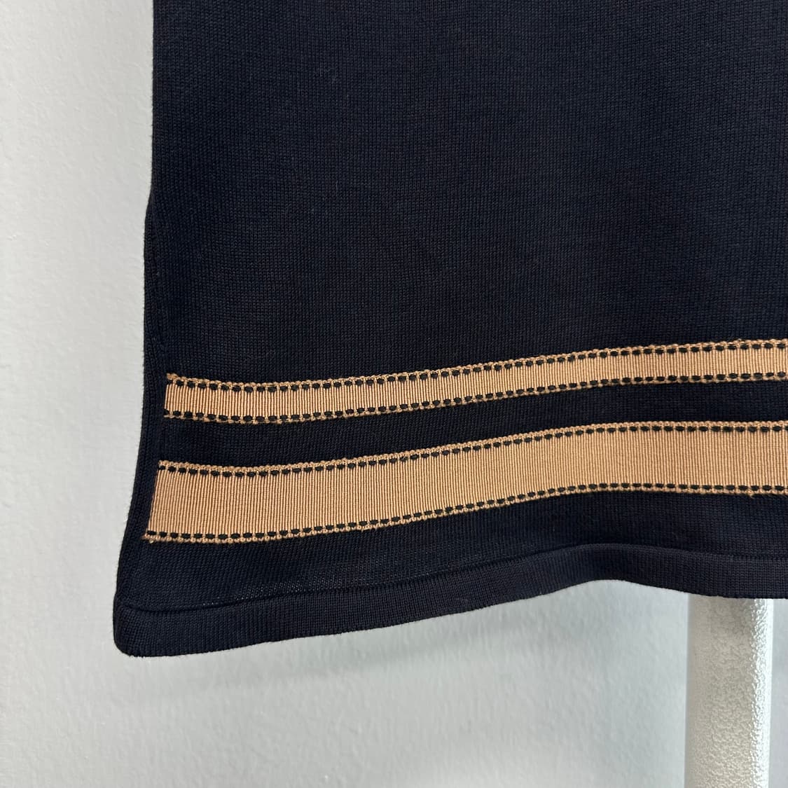 페라가모 디테일 반팔 니트 상품이미지4