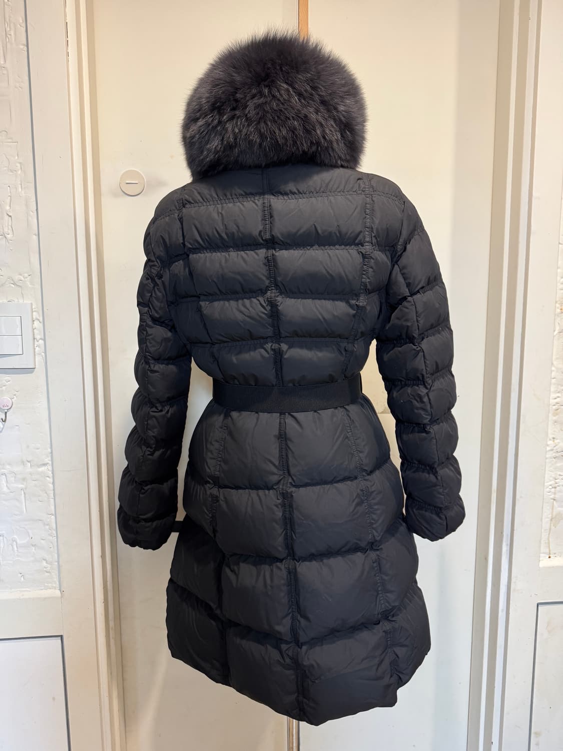 DEWL 듀엘 폭스퍼 벨티드 구스다운 상품이미지4