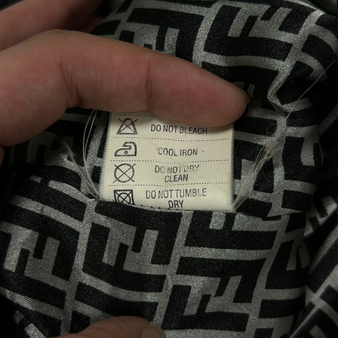 펜디 90s 주카패턴 코트자켓(실측L) 상품이미지8