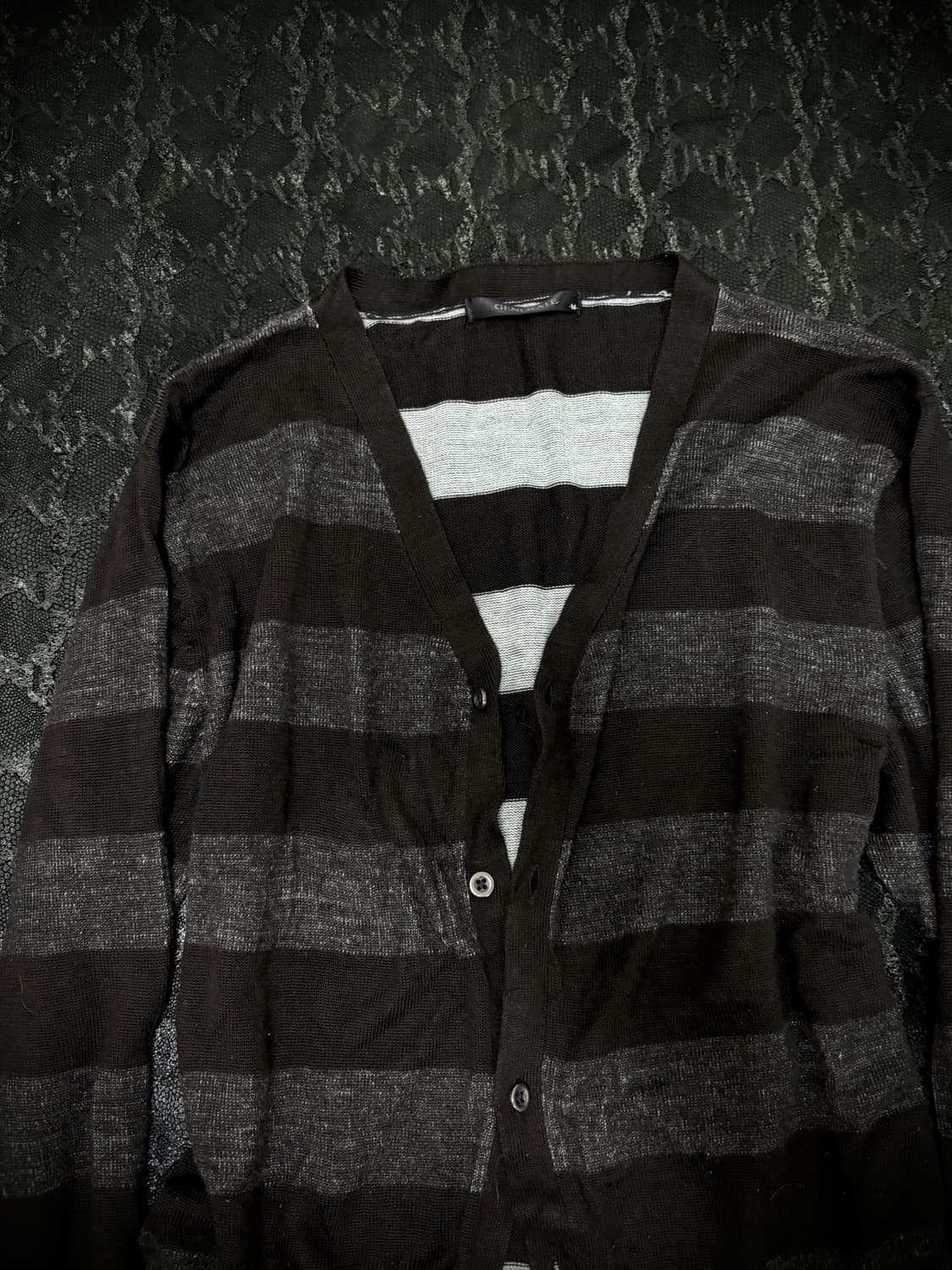 “Vintage” Y2K Black Stripe Cardigan 상품이미지7