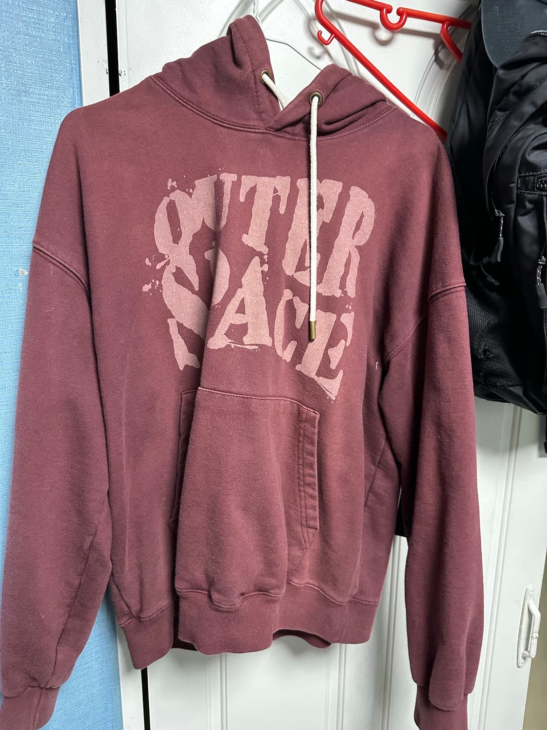 애즈카톤 버건디 후드티 상품이미지1