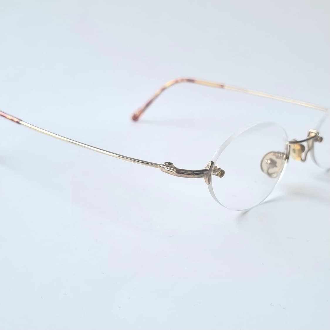데드스탁 오벌형 심플한 무테 안경테 564 상품이미지7