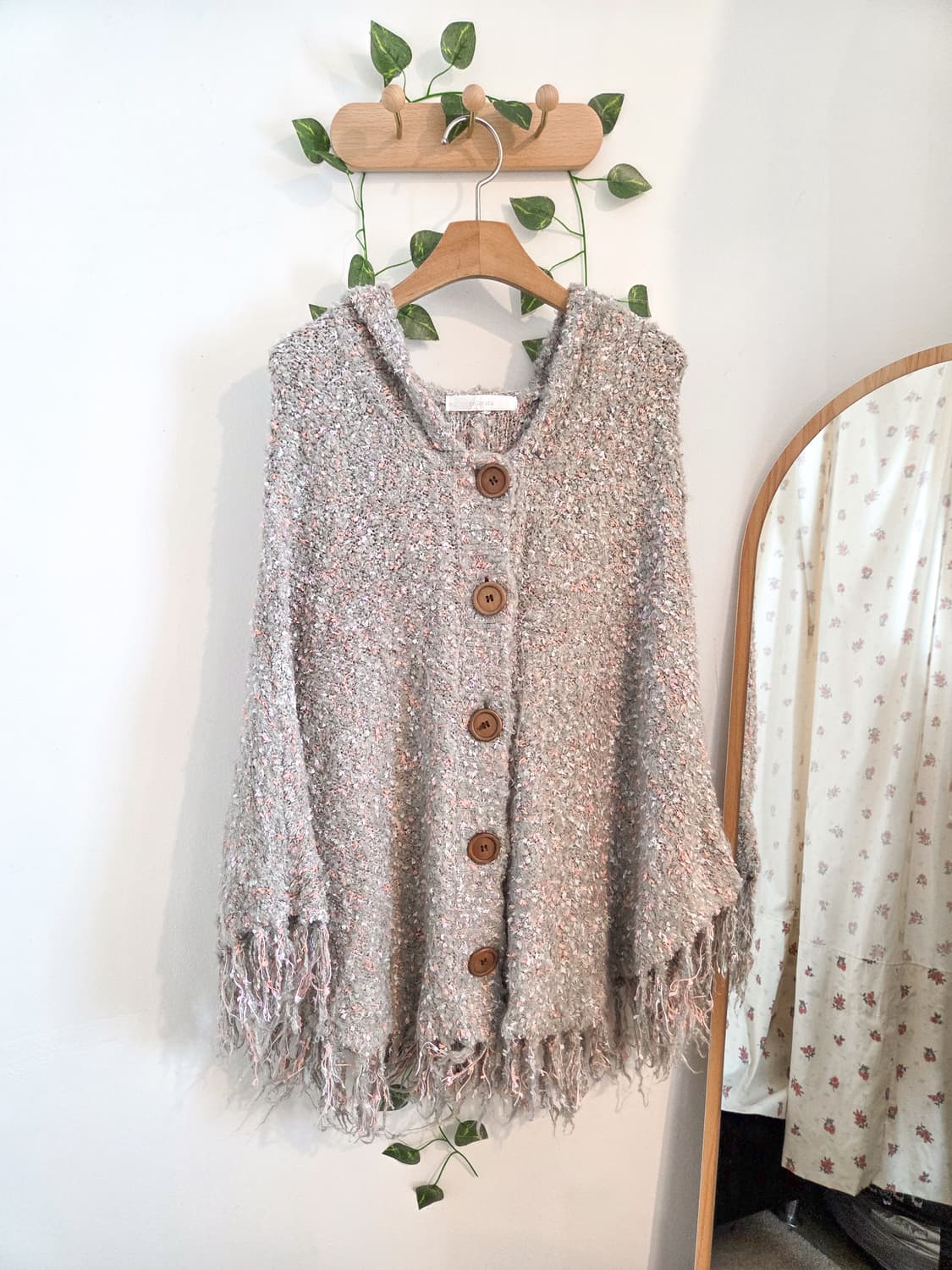 보송보송 후드 케이프 가디건 상품이미지1