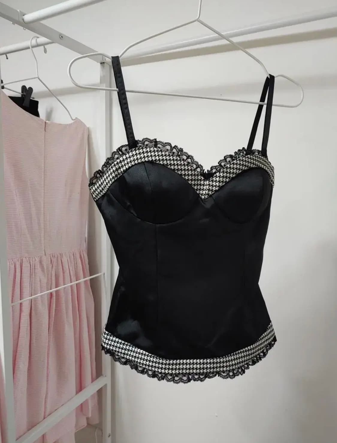 {백 증정}발레코어 제니 빈티지 블랙핑크 슬리브리스 하이틴 실크 트위드  상품이미지1