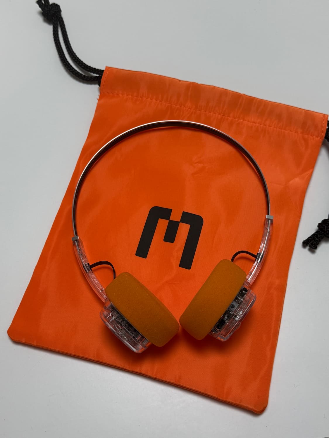 MONDO 블루투스 헤드폰 실버 상품이미지4