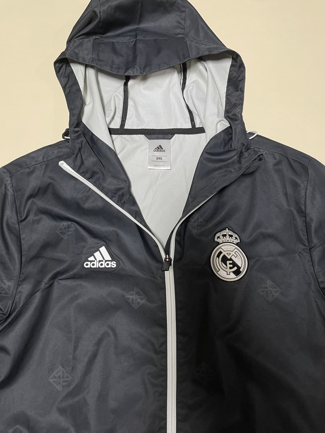 아디다스 레알 마드리드 12/13 시즌 블랙 윈드브레이커  재킷 상품이미지3