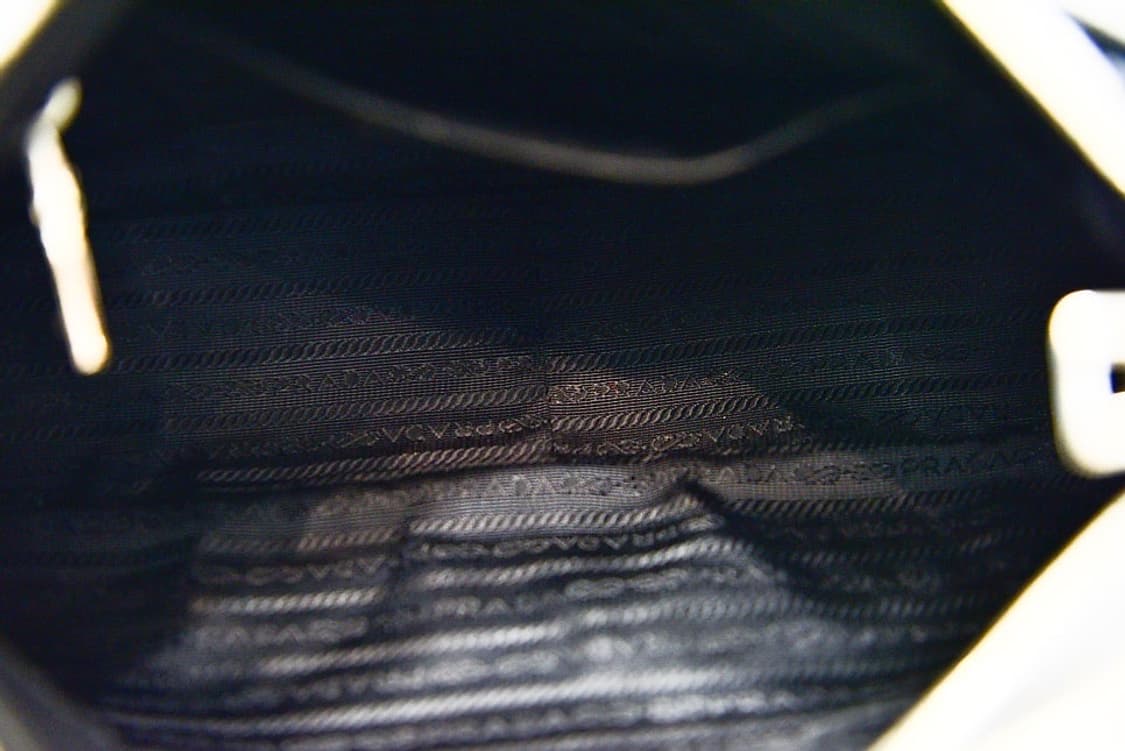 프라다 비텔로 다이노 호보백(정품) 상품이미지9